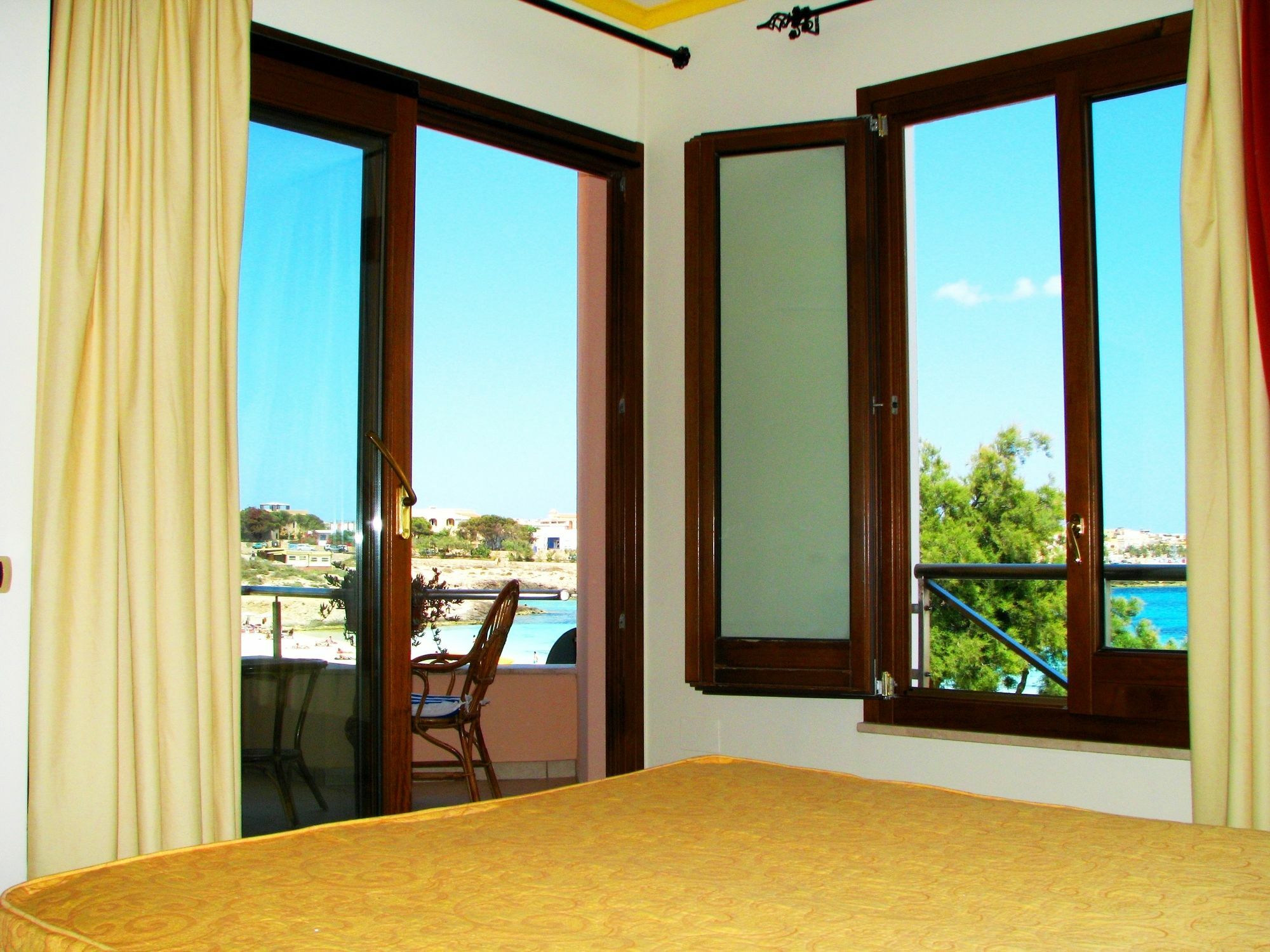 Hotel Il Faro Della Guitgia Tommasino ลัมเปดูซา ภายนอก รูปภาพ